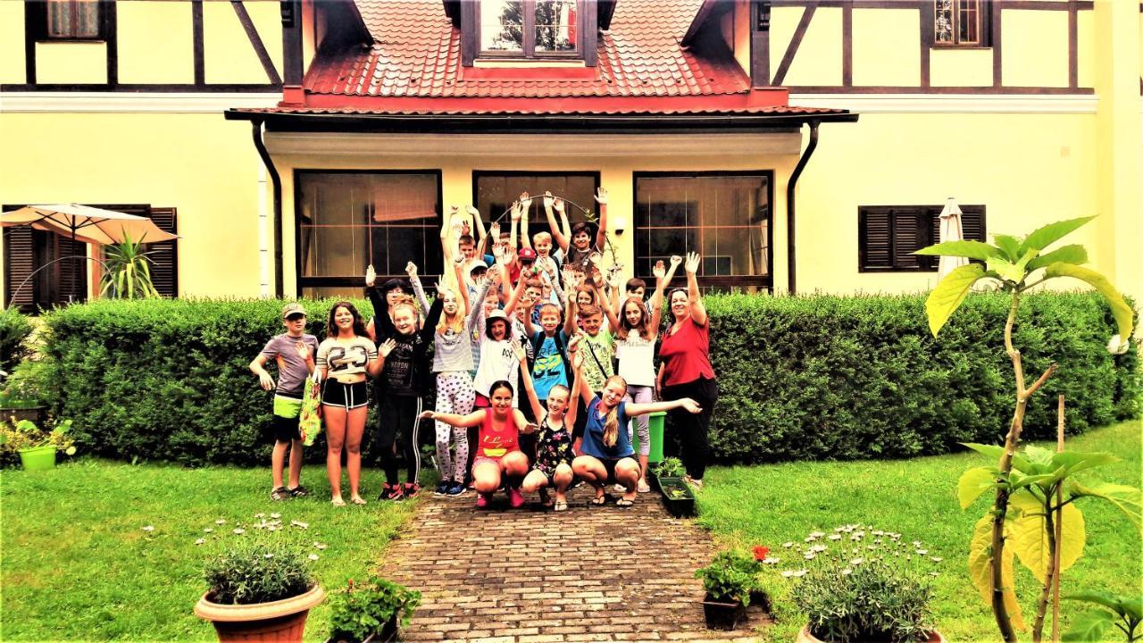 Penzion Pod Orechom Turčianske Teplice 외부 사진